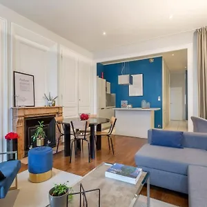 Charming Tolstoi - 2 Guests Apartamento